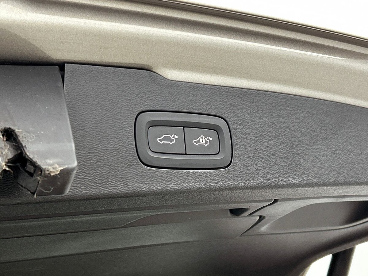 48741197 volvo v60 t6 awd 20 inch pano stoelventilatie 360 styling kit 54