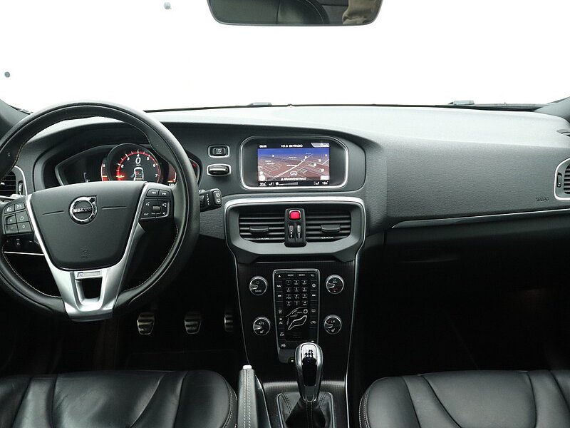35542103 volvo v40 2 0 t4 business sport panorama dak parkeercamera 6 05