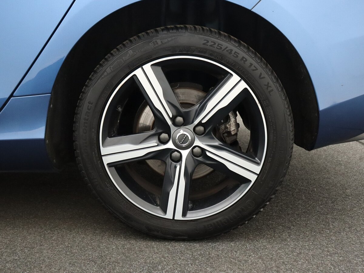 35542103 volvo v40 2 0 t4 business sport panorama dak parkeercamera 79
