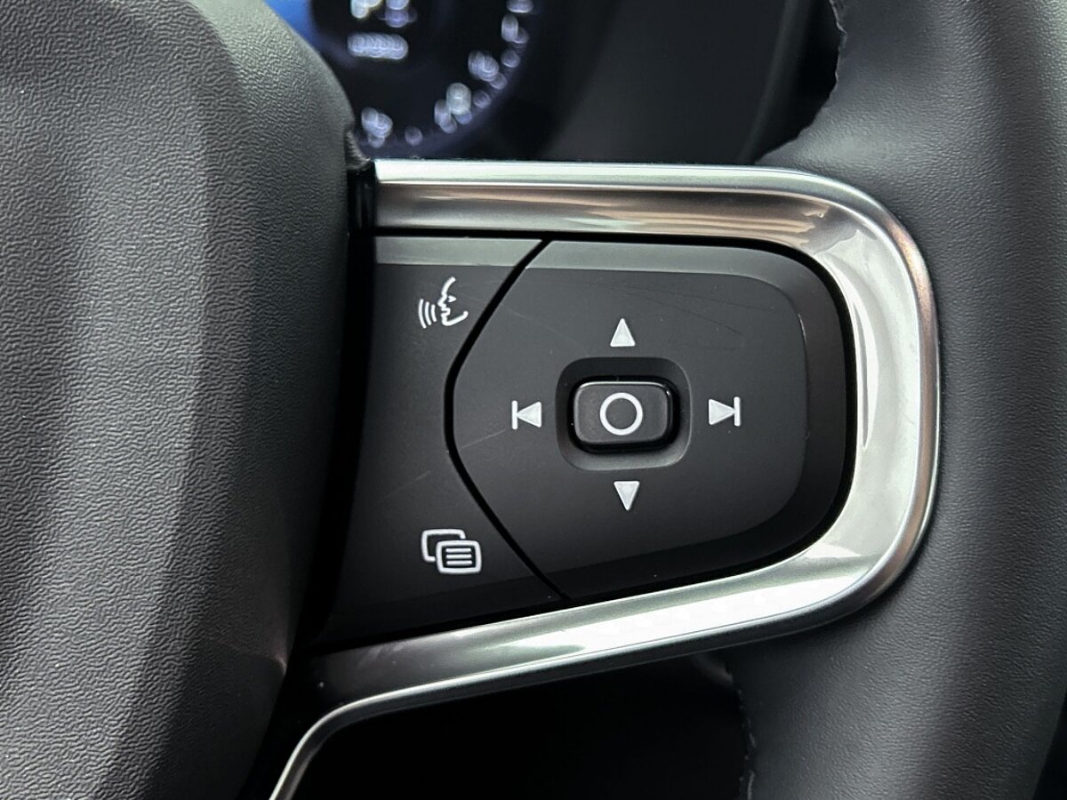 45663226 volvo xc40 1 5 t4 recharge r design harman kardon elektrische stoelvers 08