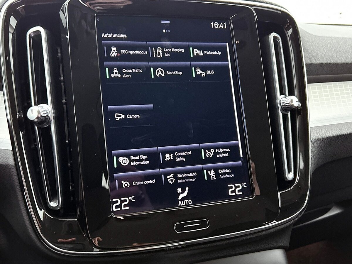 48970631 volvo xc40 1 5 t2 business pro trekhaak blis navigatie dab 86