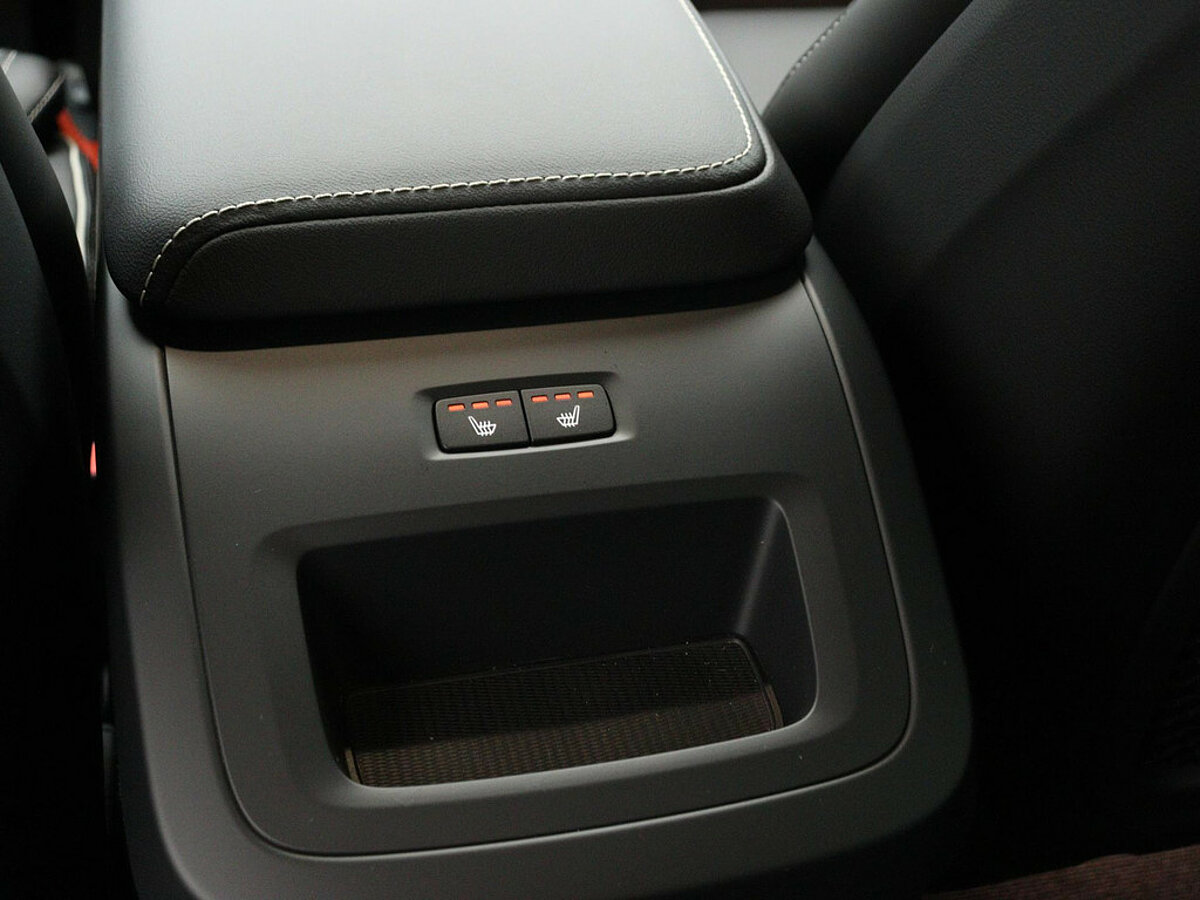 34316478 volvo s60 2 0 b3 plus dark sportstoelen parkeercamera achter 61ecb5