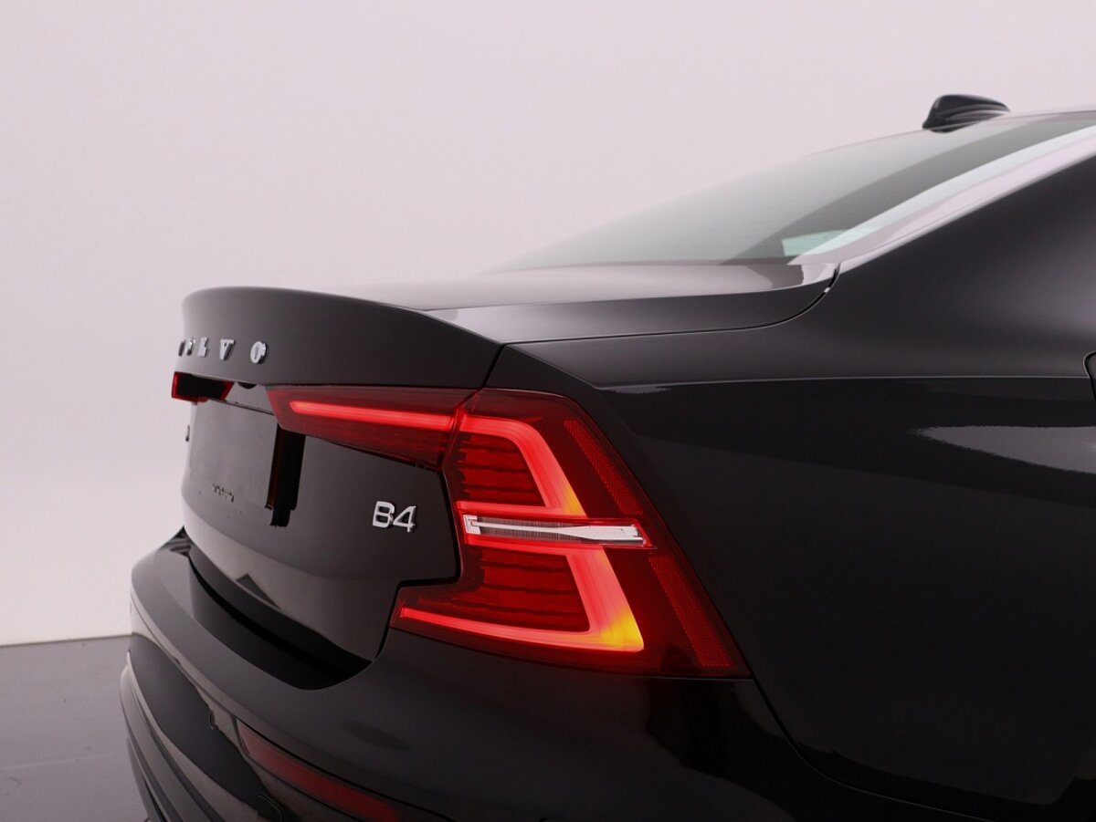 37980794 volvo s60 2 0 b4 plus dark 46c3ed