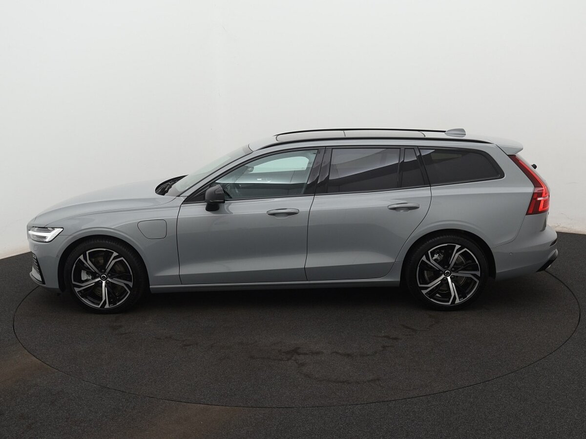 42455185 volvo v60 2 0 t6 awd ultimate dark panoramadak rondomzicht camera 19 2 10