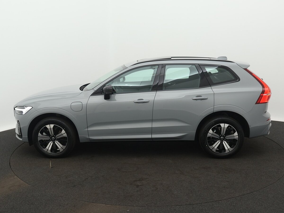 43680818 volvo xc60 xc60 t8 awd plus dark plug in harman kardon 2