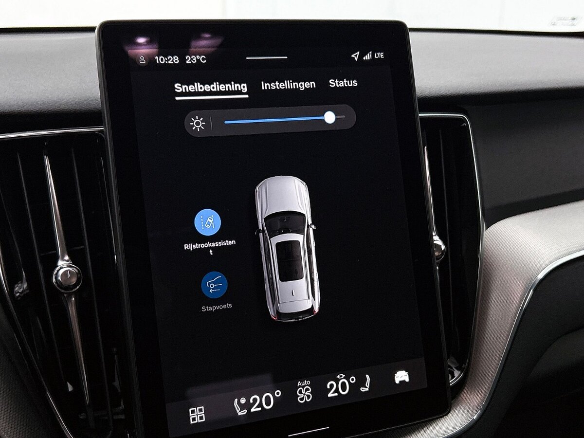 46518073 volvo xc60 xc60 t6 awd essential actie van 66130 voor 60 700 driver a 10