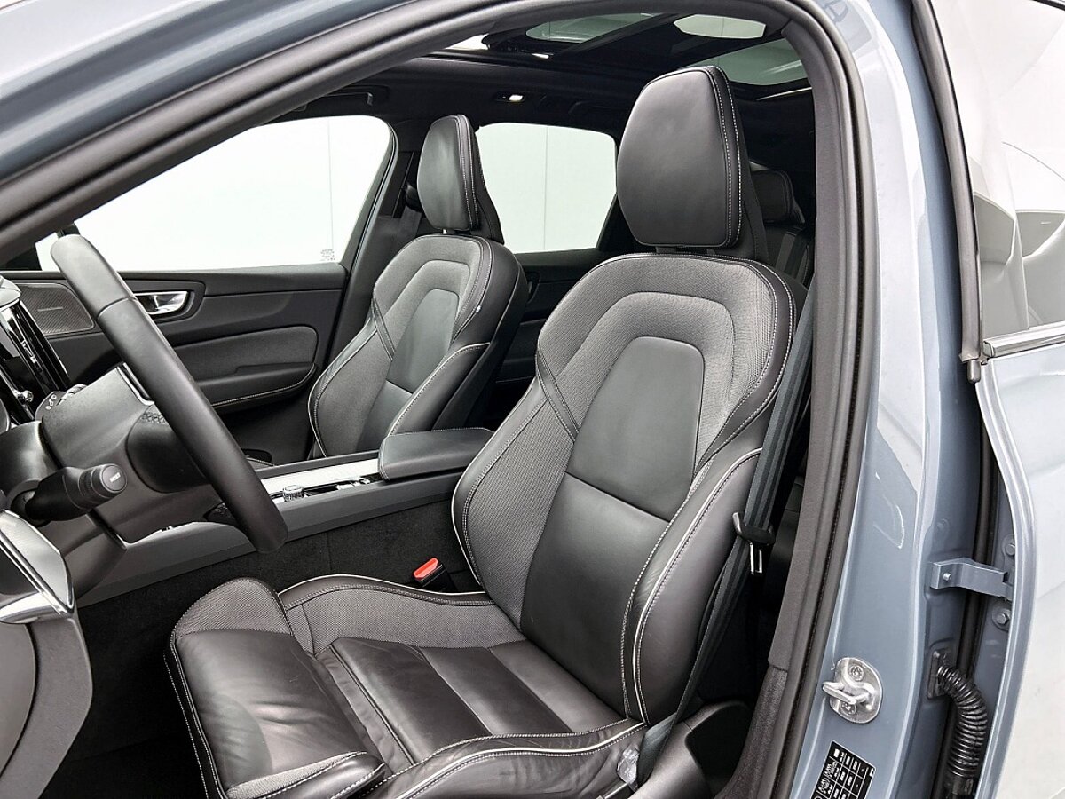 48340442 volvo xc60 2 0 t6 plug in hybrid awd ultimate dark luchtvering trekhaak 78