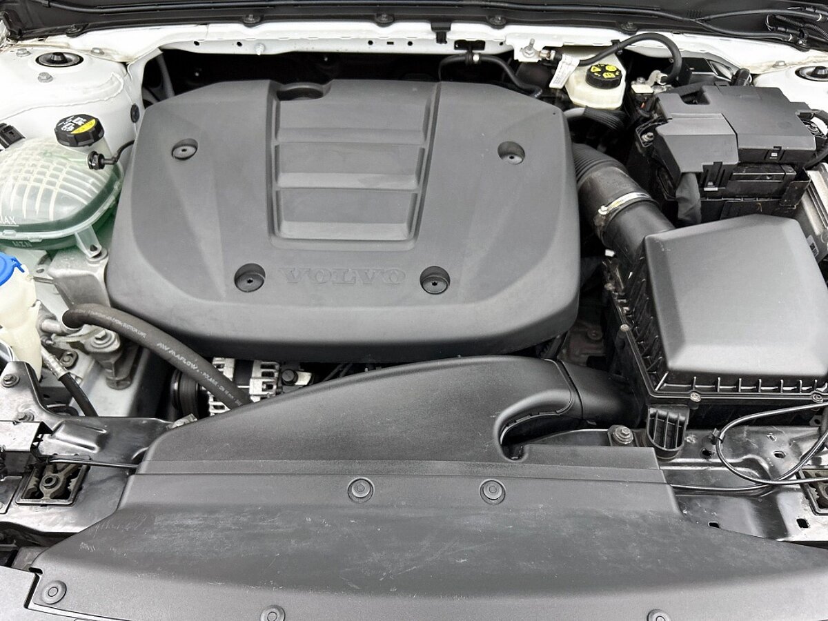 49484366 volvo xc40 t3 geartronic r design adaptive cruise trekhaak climate 48