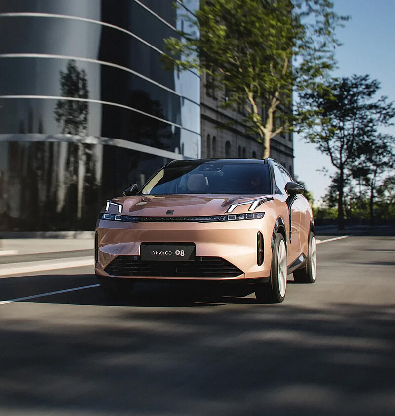 Lynk en Co 08 van roosmalen