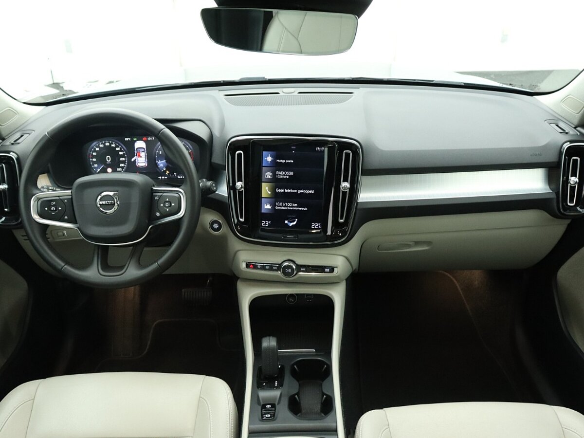 34949421 volvo xc40 1 5 t3 momentum pro panoramadak lederen interieur 4