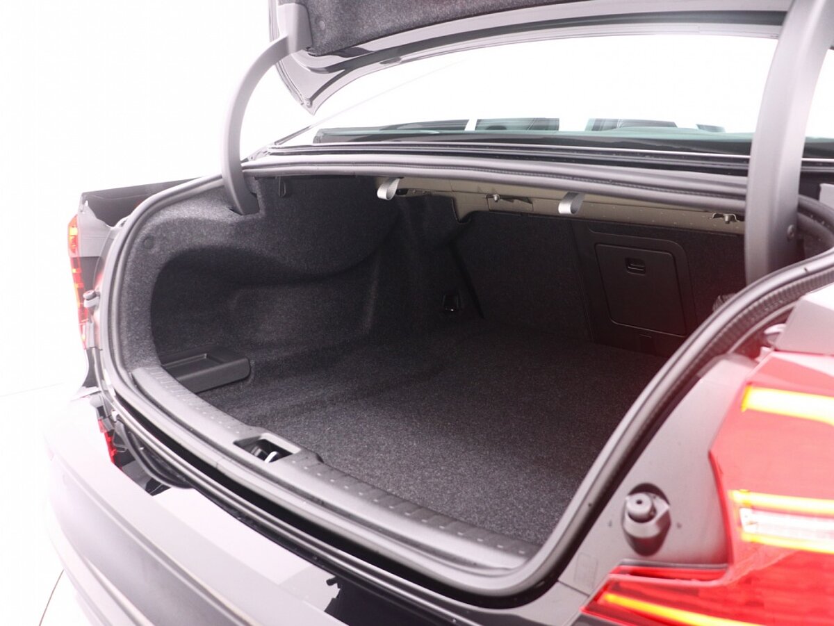 37980794 volvo s60 2 0 b4 plus dark 9b4c9d