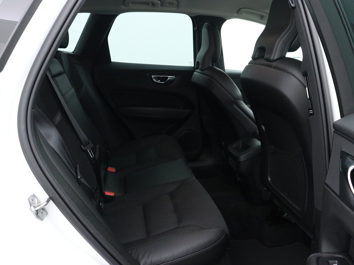42393691 volvo xc60 2 0 t5 momentum pro polestar engineered harman kardon b48363