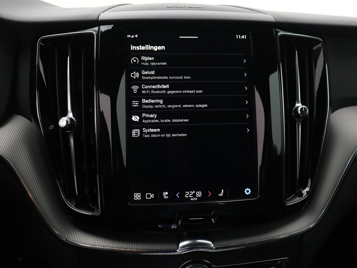 45233205 volvo xc60 t6 awd plus dark harman kardon 21 velgen 722e04