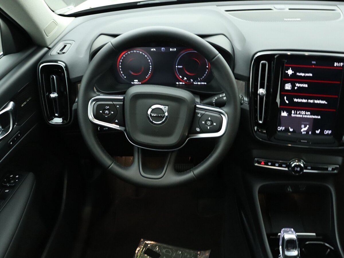 36079808 volvo xc40 1 5 t5 recharge ultimate bright 6 04