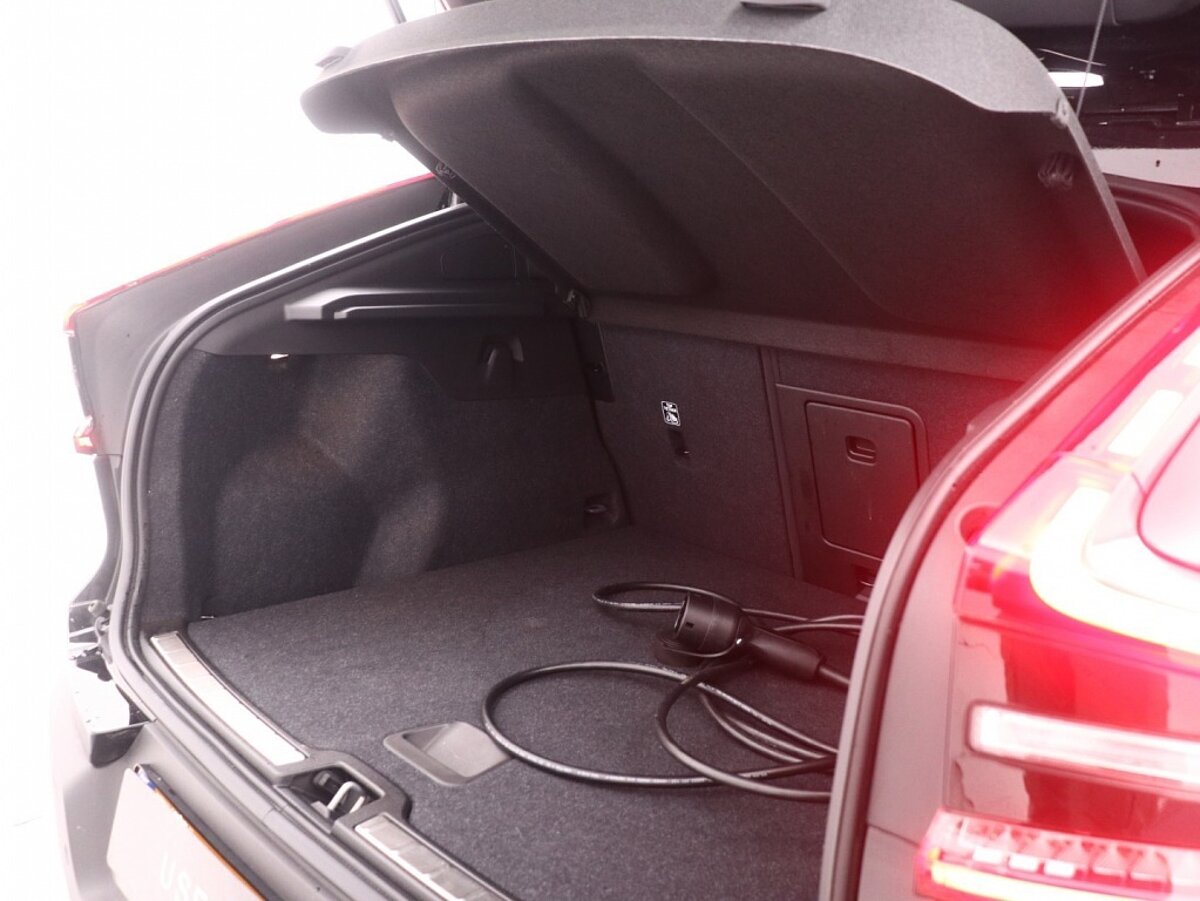 42438640 volvo c40 extended range core 82 kwh climate pakket b0ba65