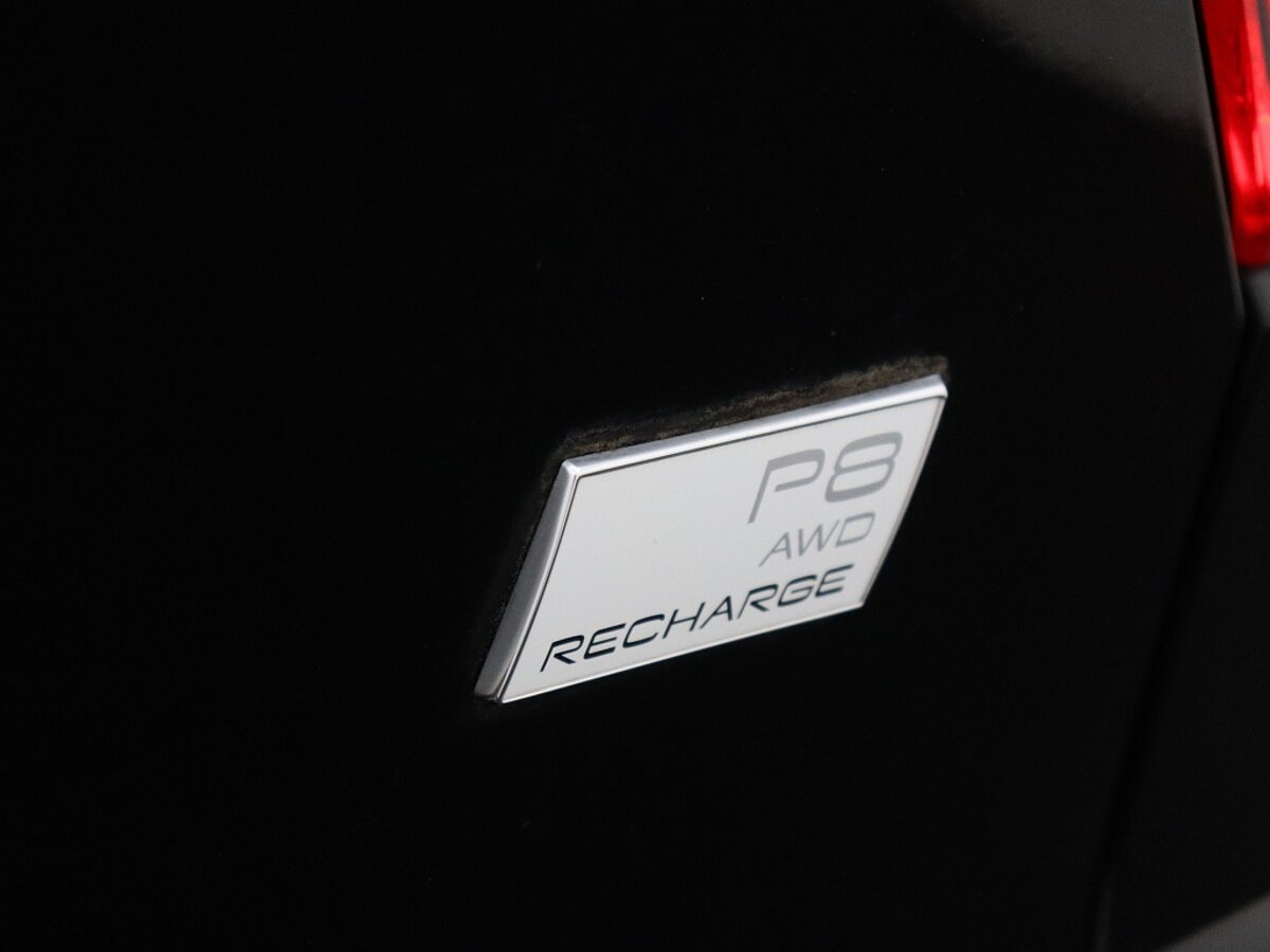 43837479 volvo xc40 recharge p8 awd r design 43