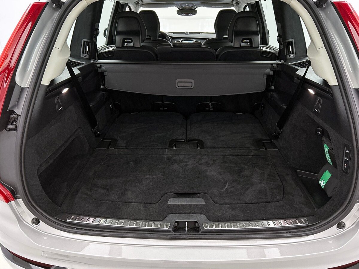 45880368 volvo xc90 2 0 t8 awd ultimate dark leder panorama dak blis 34