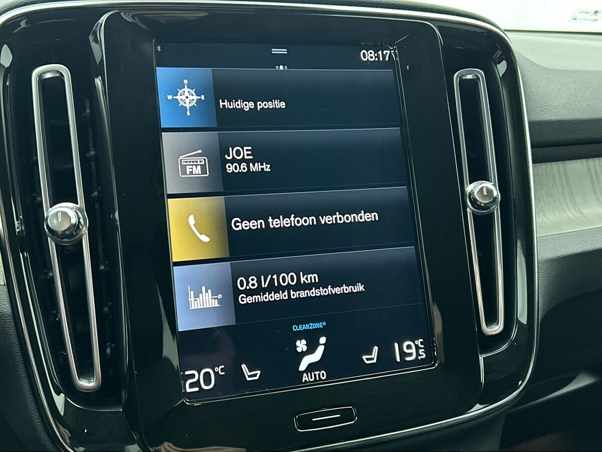 47570518 volvo xc40 1 5 t4 inscription h k getint glas pilot assist leder 96