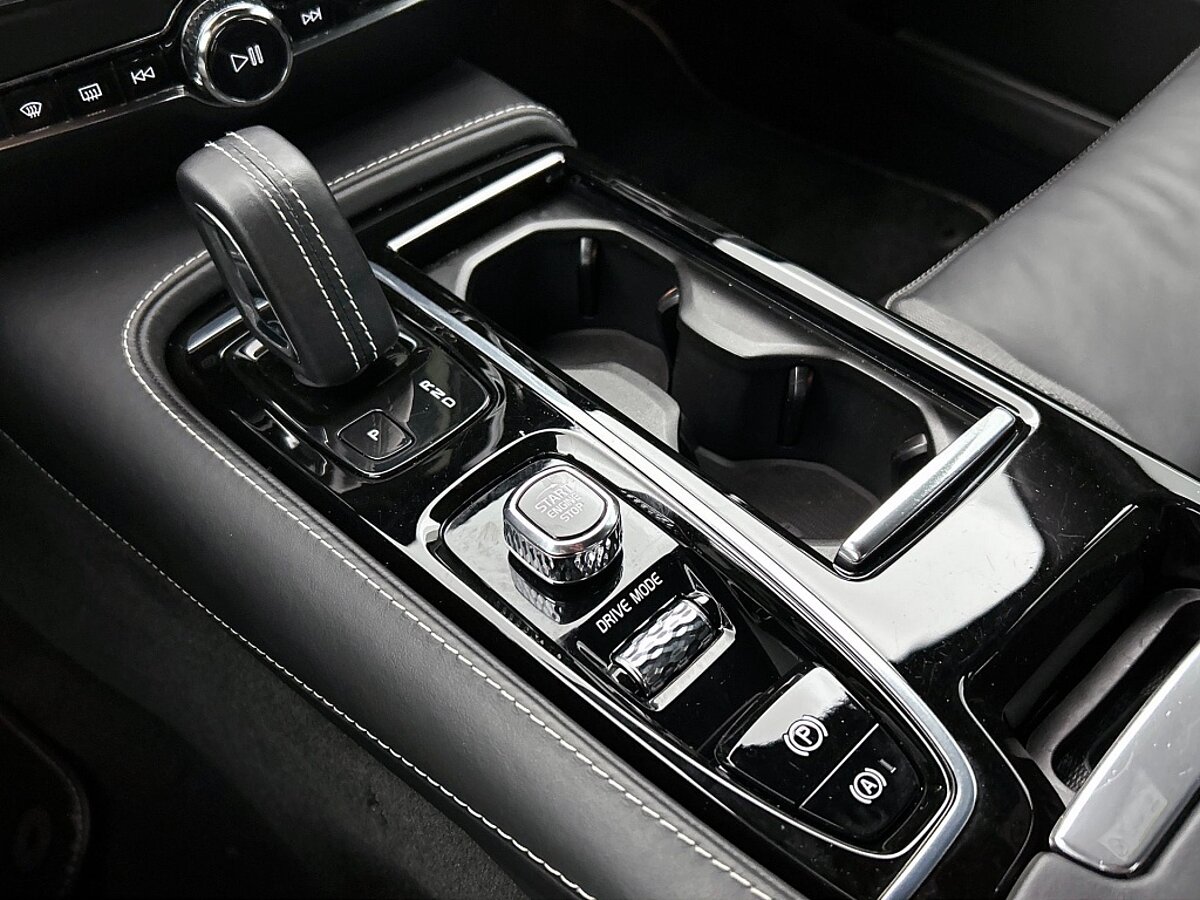 48797576 volvo s60 t6 r design pilot assist memory blis camera dab 22