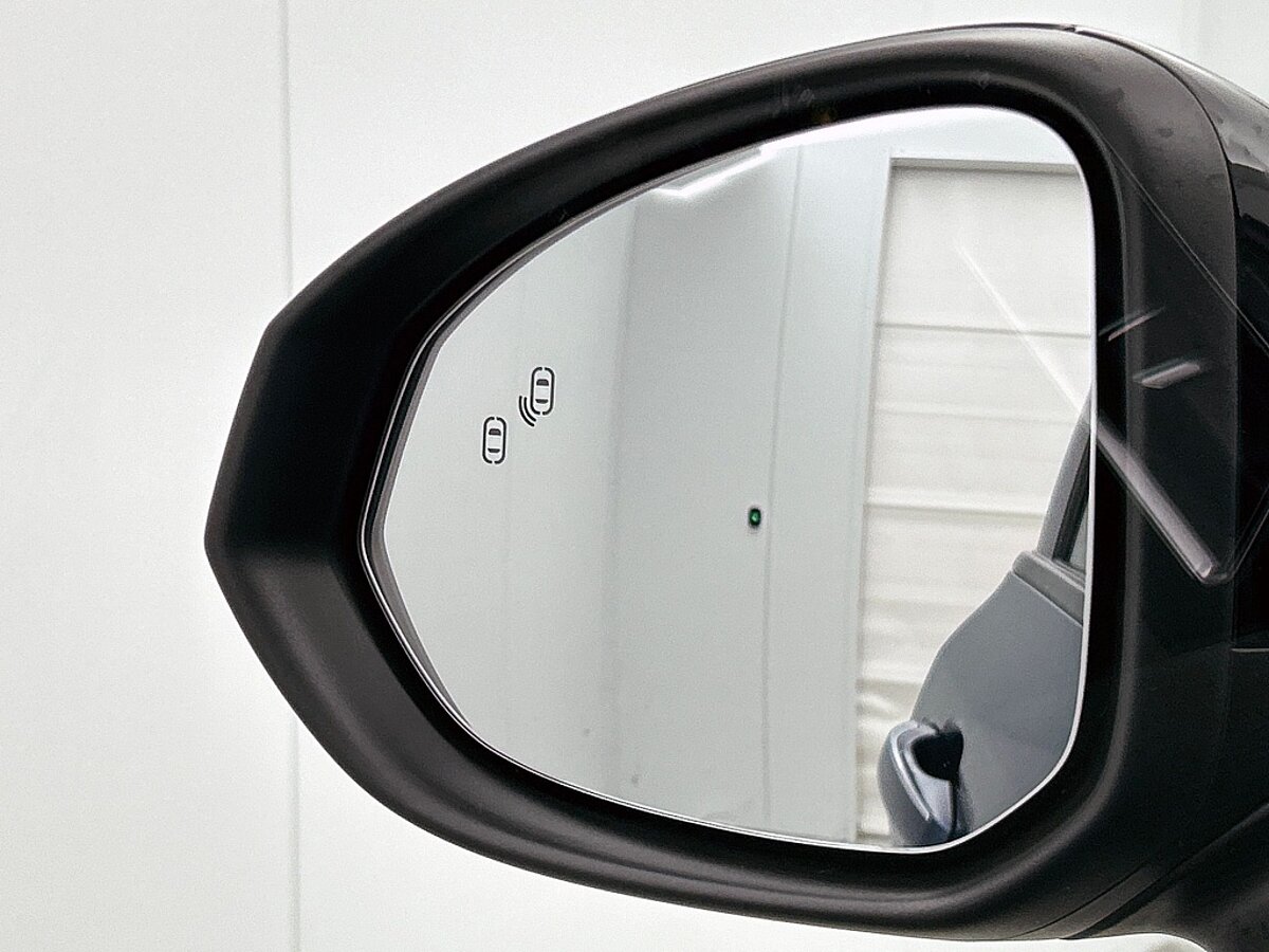 49377669 lynk co 01 1 5 lederen bekleding zwarte velgen 12 maanden garantie 29