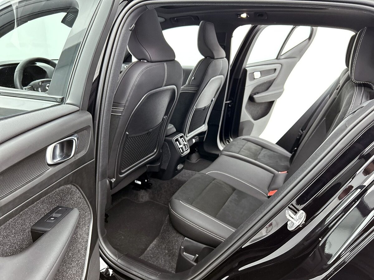 46742271 volvo xc40 extended range ultimate 82 kwh 20inch velgen panoramadak 46