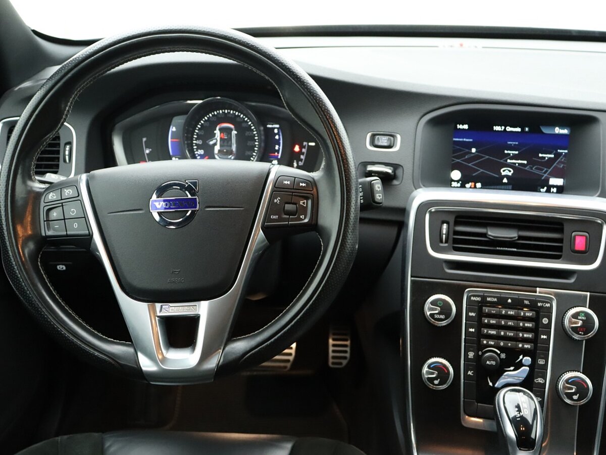 36050213 volvo v60 1 5 t3 r design 7 07