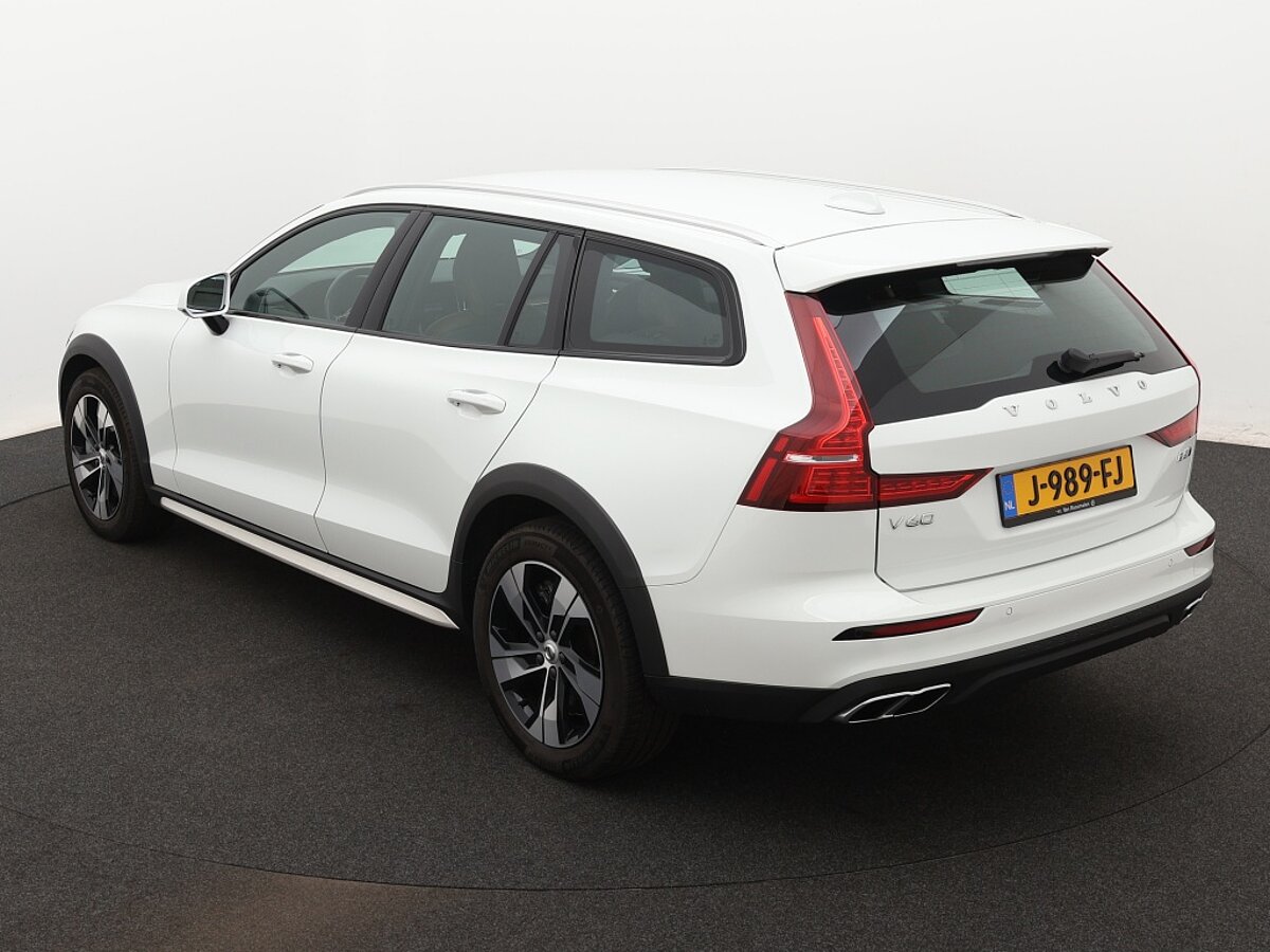 36116605 volvo v60 cross country 2 0 b5 250 pk awd 24 maanden select garantie 3 07