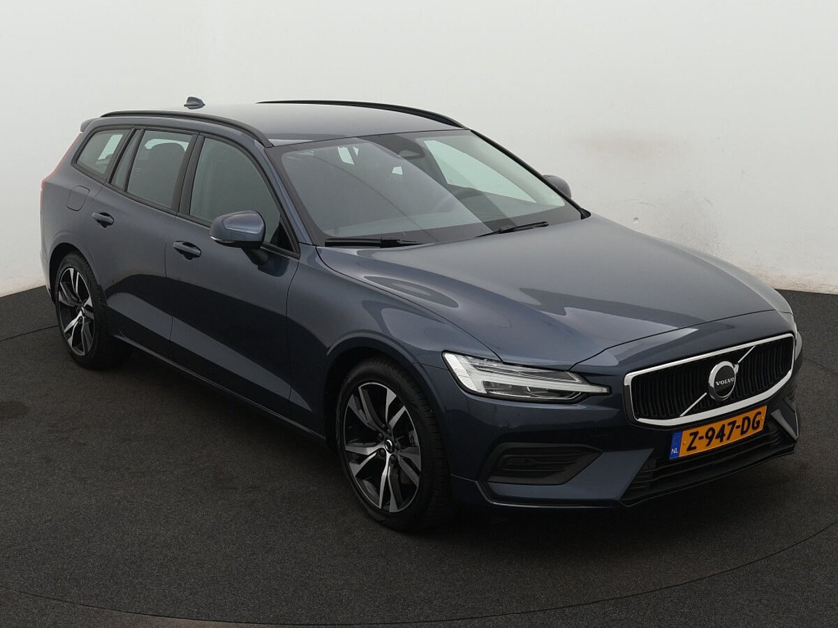 40000939 volvo v60 2 0 b3 essential edition 8 11