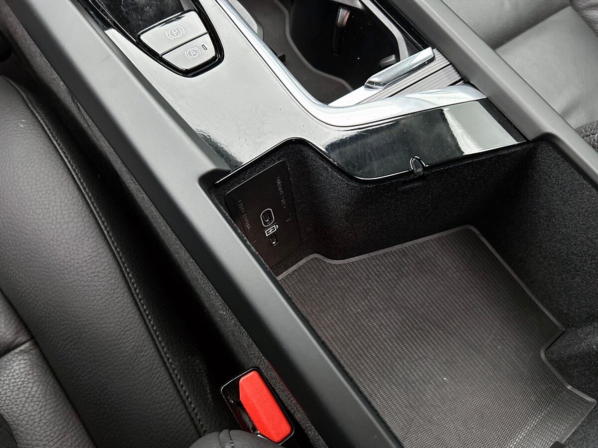 47507698 volvo xc60 t6 recharge awd ultimate dark bowers wilkins luchtvering 71