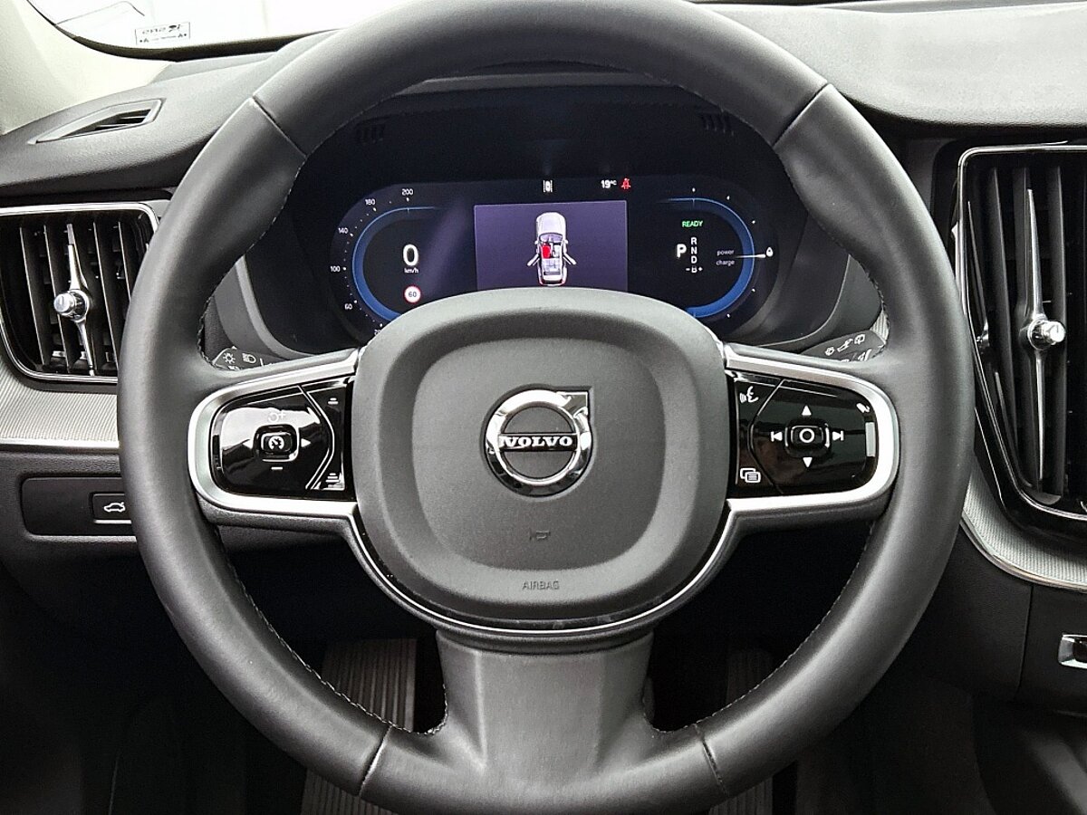 46744793 volvo xc60 2 0 t6 plus dark panorama dak all season trekhaak 9f6174