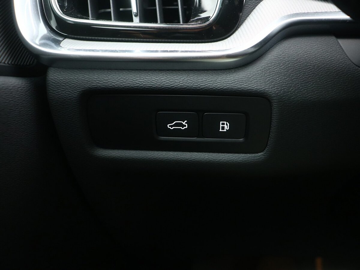 42438641 volvo s60 t6 awd recharge plus dark panoramadak memory stoelen 9e423d