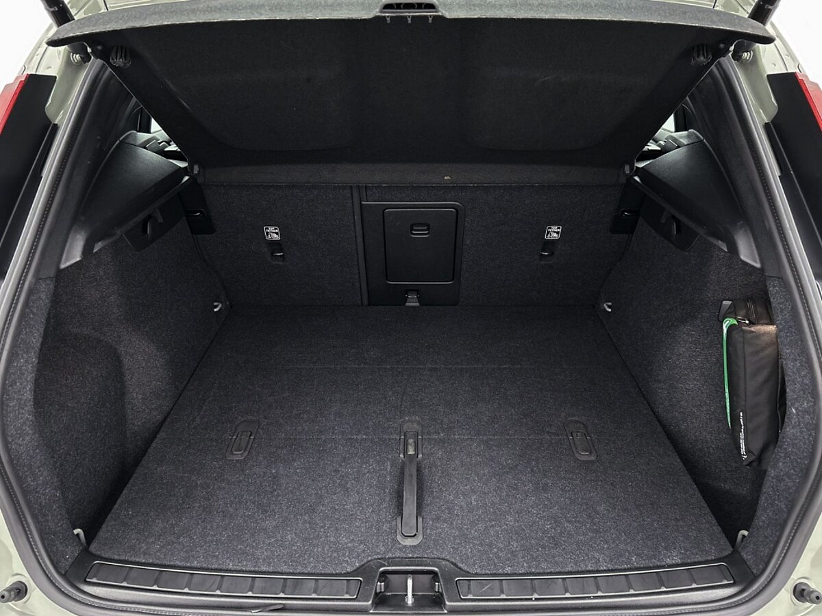 44729347 volvo xc40 2 0 b4 plus dark trekhaak elek verstelbare stoelen 13