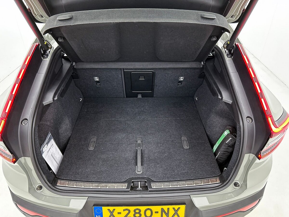 47457994 volvo c40 recharge ultimate 69 kwh panoramadak elektrische achterklep 52