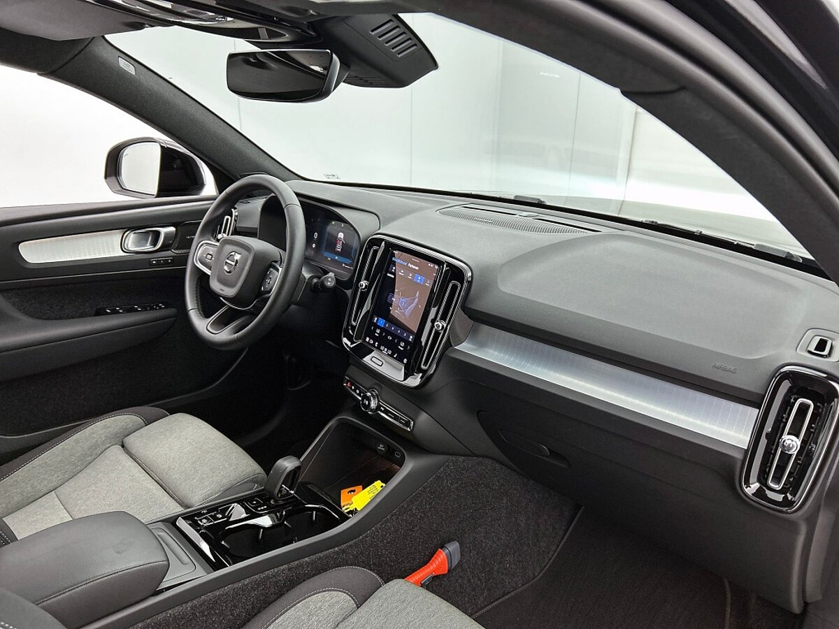 47460046 volvo xc40 2 0 b4 plus dark memory seats trekhaak climate pack 55