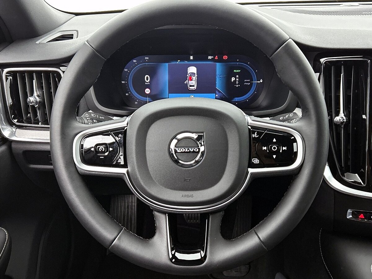 47513318 volvo v60 2 0 t6 awd plus dark trekhaak 360a camera harman kardon 32