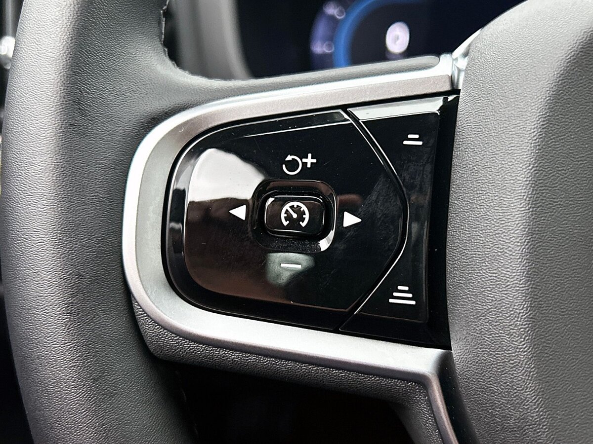 47513318 volvo v60 2 0 t6 awd plus dark trekhaak 360a camera harman kardon 7