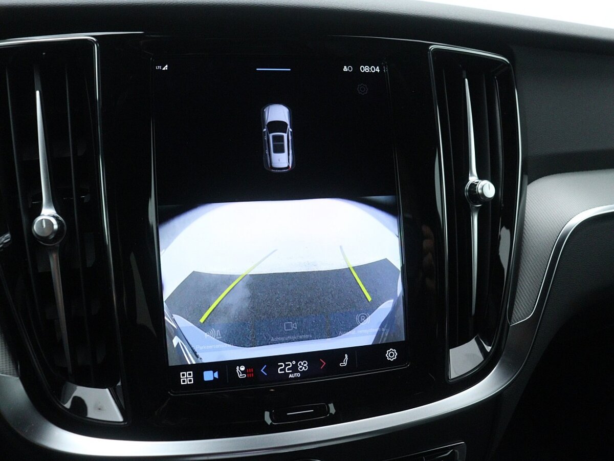 43755968 volvo v60 2 0 b3 plus dark sportstoelen zwarte hemel camera f1e66f