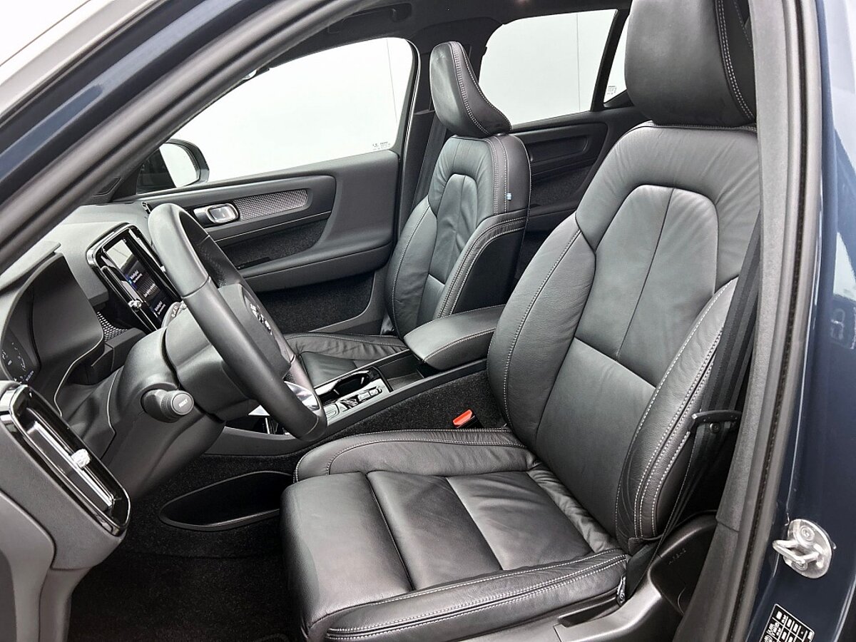 46877628 volvo xc40 1 5 t5 rech r design panorama dak harman kardon 31