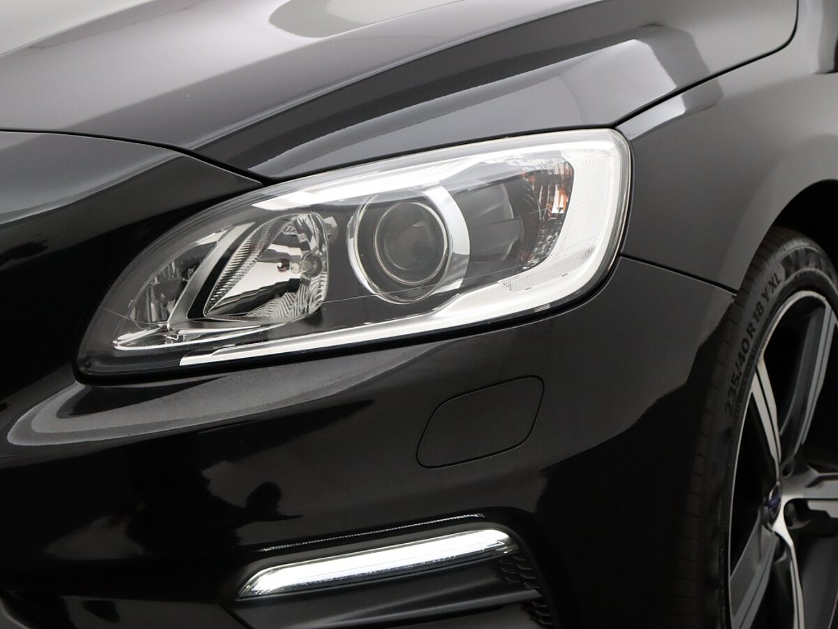 36050213 volvo v60 1 5 t3 r design 1599da