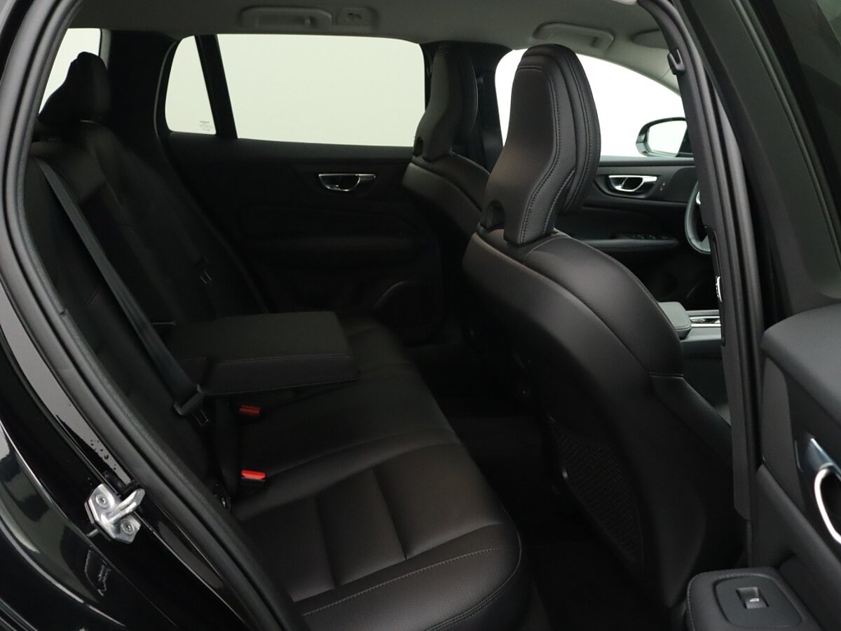 36129184 volvo v60 2 0 b4 momentum business trekhaak camera leder 3d7b11