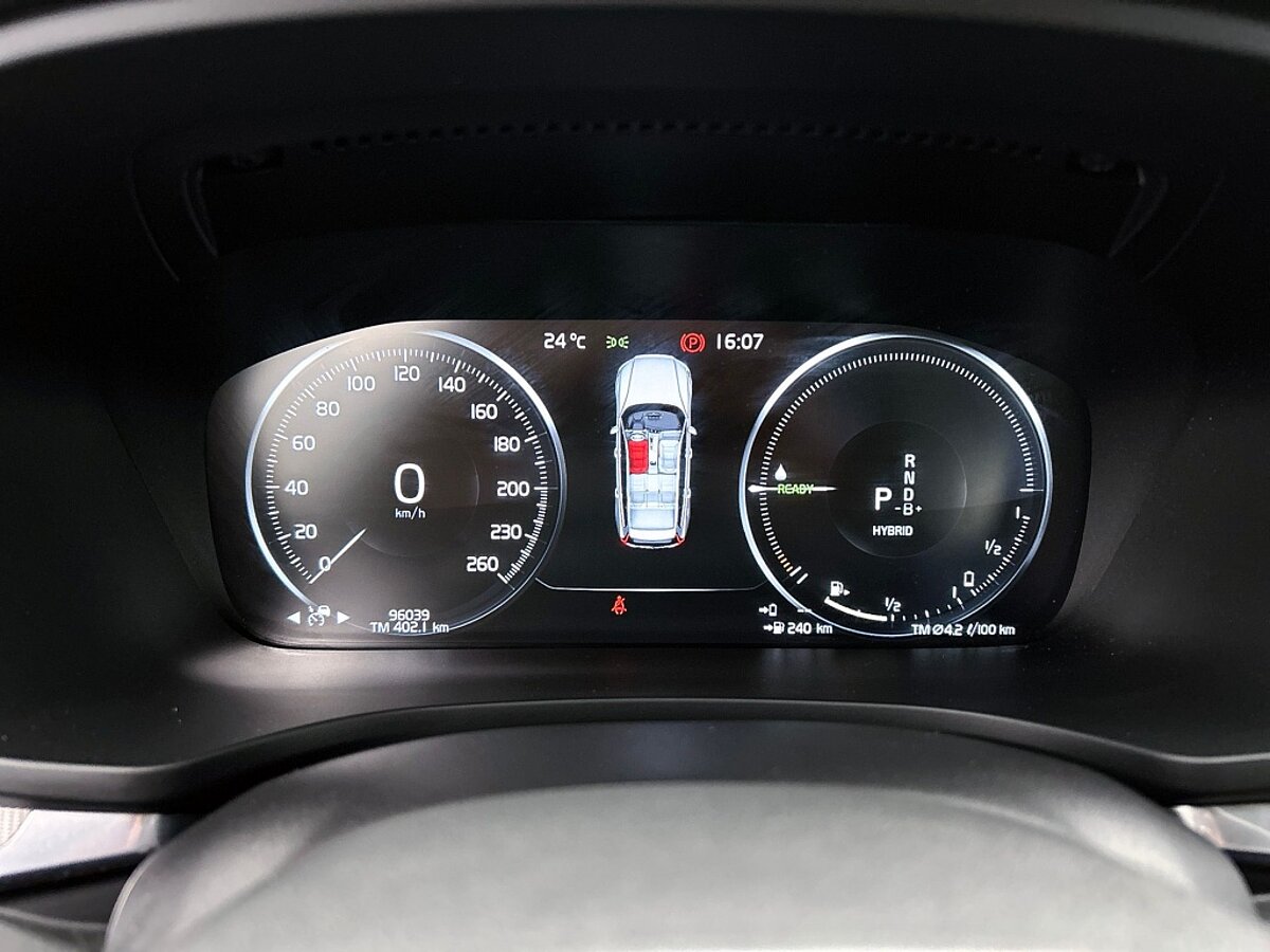 46031465 volvo v60 2 0 t6 inscription camera pilot assist blis 7 07