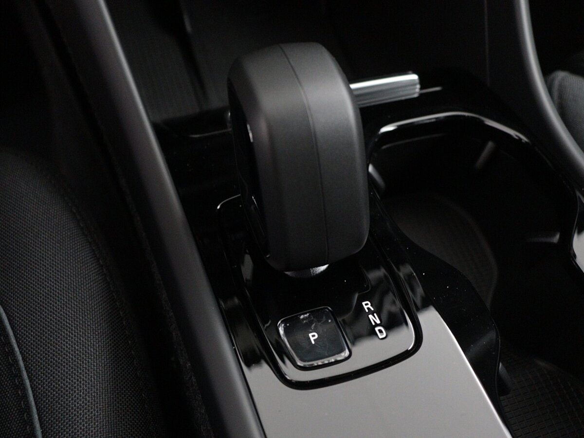 46247872 volvo xc40 extended range core 82 kwh 41