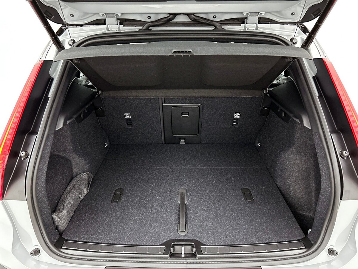 46616743 volvo ex40 ex40 rwd extended range plus black edition panoramadak nubuc 74