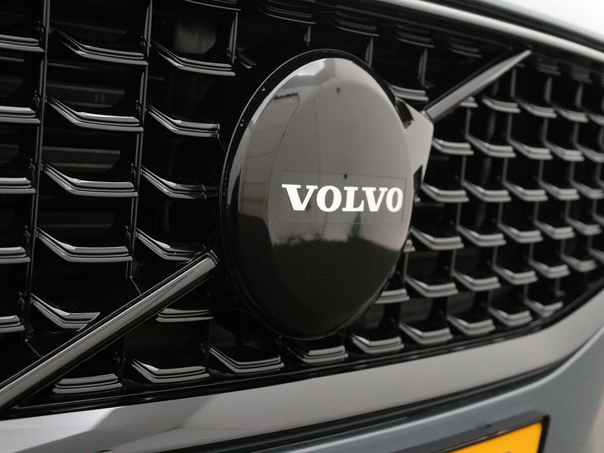 34316478 volvo s60 2 0 b3 plus dark sportstoelen parkeercamera achter 099473