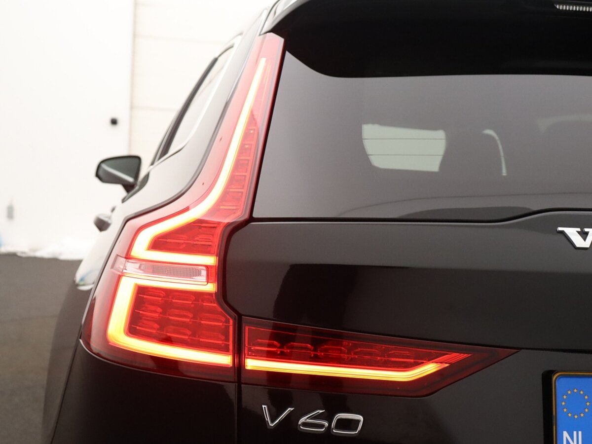 36129184 volvo v60 2 0 b4 momentum business trekhaak camera leder 38d3ee