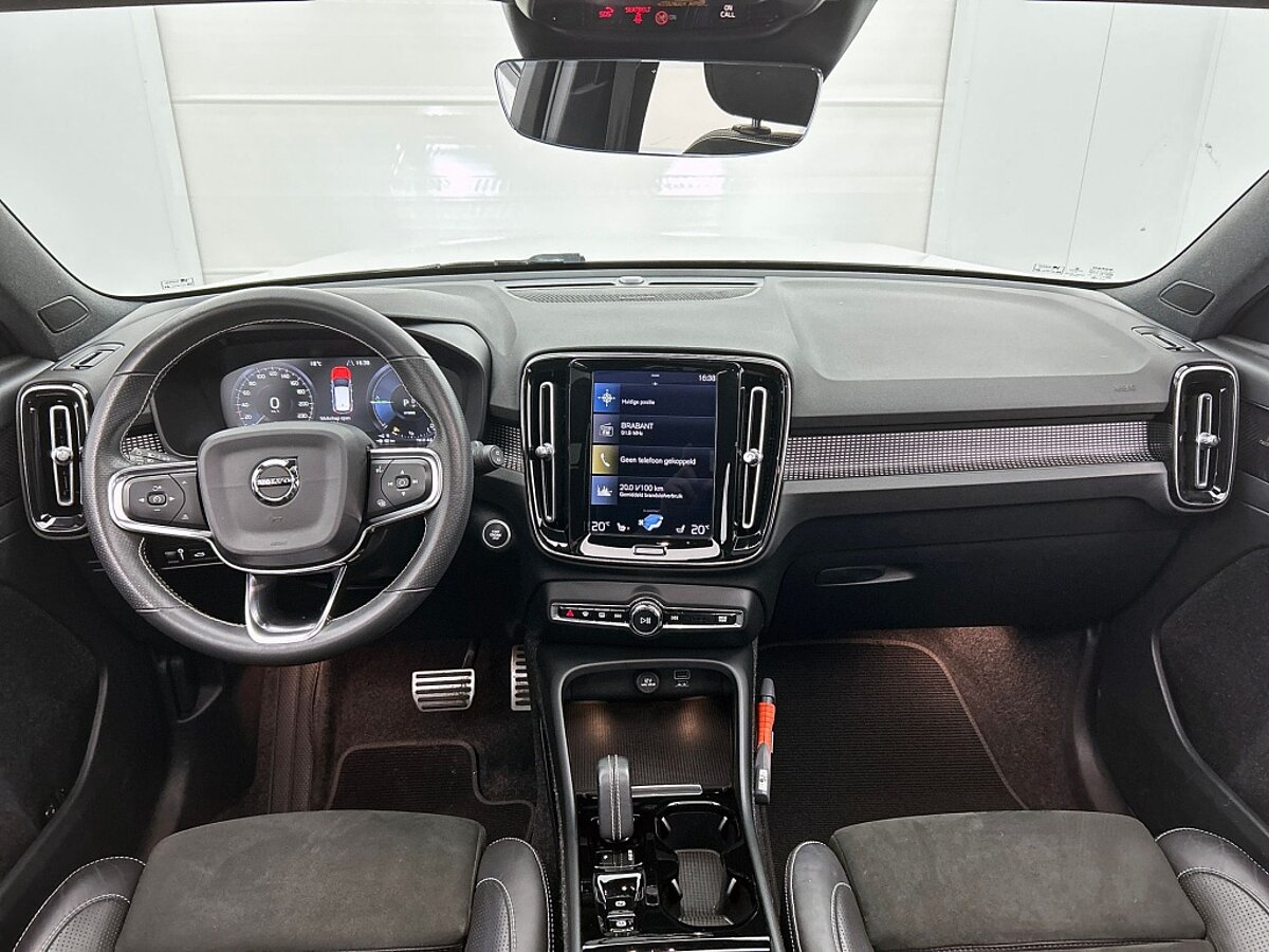 48084423 volvo xc40 1 5 t5 recharge r design 45