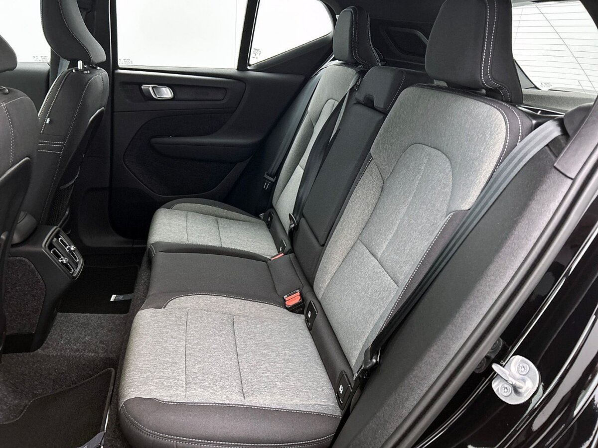 47861532 volvo xc40 2 0 b4 dark memory seats climate pack trekhaak 55