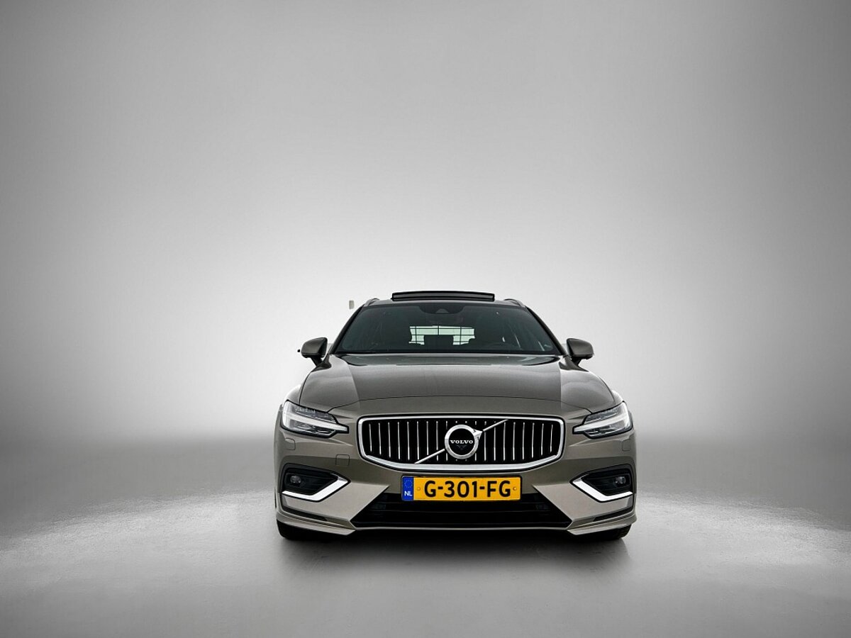 48741197 volvo v60 t6 awd 20 inch pano stoelventilatie 360 styling kit 02