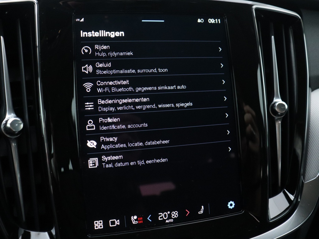 40173625 volvo v60 v60 b4 plus dark harman kardon audio nieuw uit voorraad 7133cf