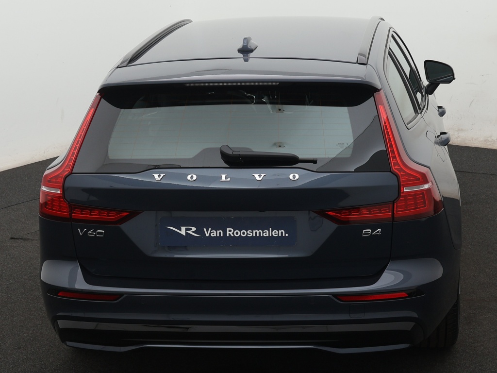 40173625 volvo v60 v60 b4 plus dark harman kardon audio nieuw uit voorraad 9 17